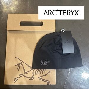 NWT - Arc'teryx Rho - Black Beanie Touque - Small / Medium - Sold Out